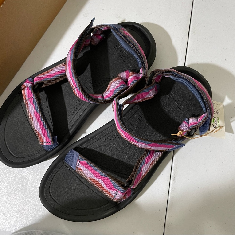 NIB Tevas - Picture 2 of 5